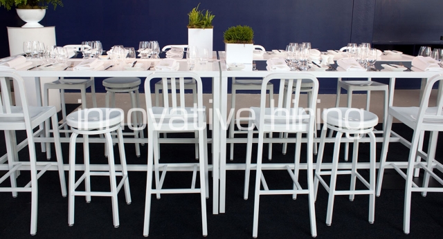 Features: Bench Bar with Navy & Marine Stools