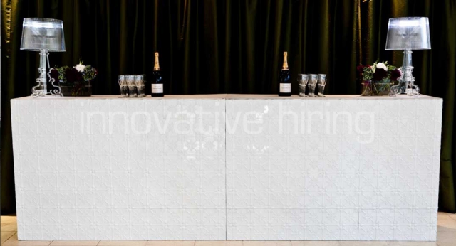 Features: Pressed Metal Bar
