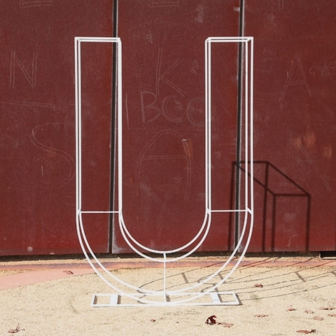 U